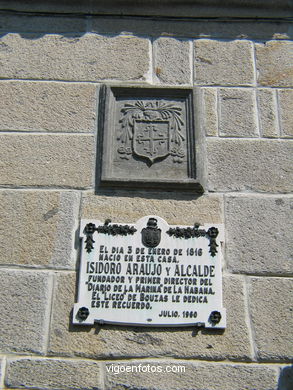 Pazo de los Lira (siglo XVII) (CALLE FERREIROS)
- Mapa.