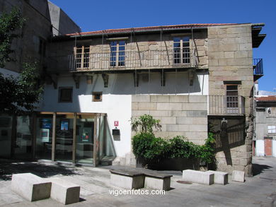 Casa de Pazos de Figueroa  (siglo XVI) (PLAZA ALMEIDA)
-  Mapa. 