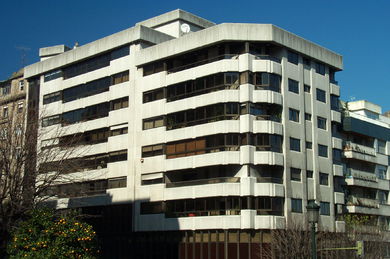 Edificio en Venezuela con Gran V�a  (CALLE VENEZUELA)
-  (Ver mapa). 