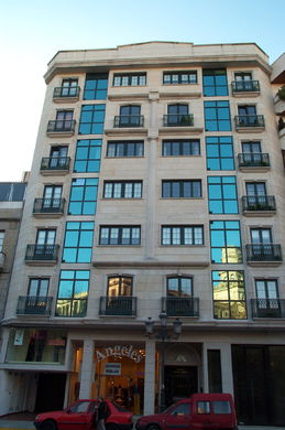 Edificio en Castrelos (AVDA CASTRELOS).