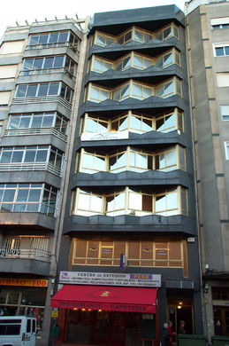 Edificio en Castrelos (AVDA CASTRELOS).
