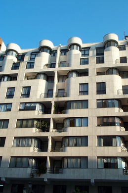 Edificio en Rosal�a de Castro  (CALLE ROSALIA DE CASTRO)
-  (Map location). 