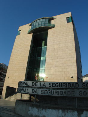 Edificio de la Seguridad Social  (CALLE ESTRADA). 