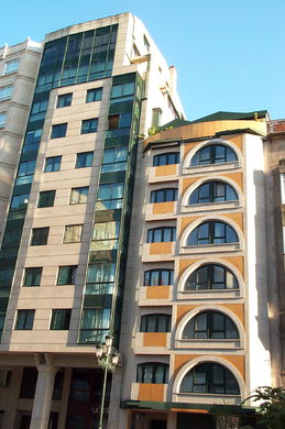Edificio Moderno - Principo Rosal�a  (CALLE ROSALIA DE CASTRO). 