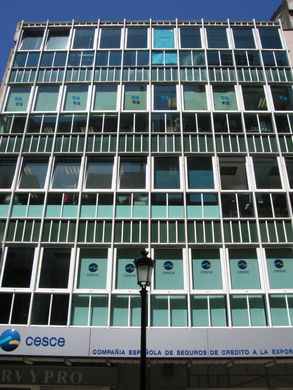 Edificio en Luis Taboada  (CALLE LUIS TABOADA). 