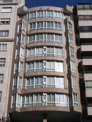 Gran V�a baja  (AVDA GRAN VIA). 