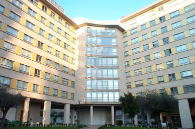 Edificio Moderno en Manuel de Castro (CALLE MANUEL DE CASTRO).