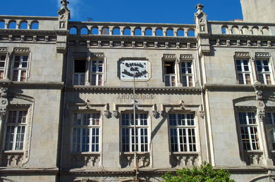 Escuela de Artes y Oficios - Miguel Pacewicz (1897) (AVDA GARCIA BARBON)
- (Ver mapa).