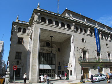Teatro - Cine Fraga  - Luis Guti�rrez Soto (1942) (CALLE URUGUAY). 