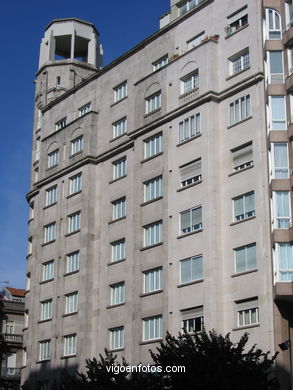 Hotel Lisboa  (1947) (CALLE URZAIZ)
-  (Ver mapa). 