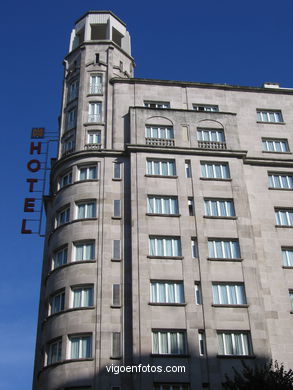 Hotel Lisboa  (1947) (CALLE URZAIZ). 