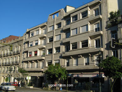 Edificio Sanchón - Francisco Castro Represas (1935) (CALLE POLICARPO SANZ)
- (Ver mapa).