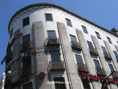 Edificio para las hermanas Salgueiro Grac�a Barb�n  - Romualdo de Madariaga (1934) (PLAZA PORTA DO SOL)
-  Mapa. 