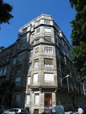 Viviendas para Ram�n Fern�ndez  - Antonio Cominges (1939) (PLAZA COMPOSTELA)
-  (Map location). 