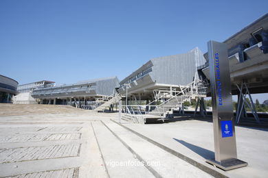 Aulario (Enric Miralles / Benedetta Tagliabue) - Universidad de Vigo (1999-2003) (Premio FAD 2004). 