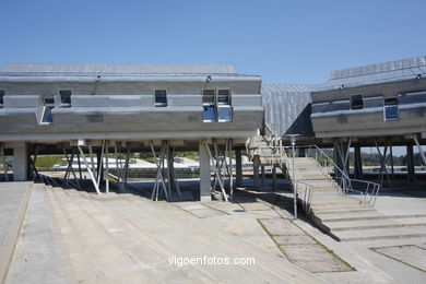 Aulario (Enric Miralles / Benedetta Tagliabue) - University of Vigo (1999-2003) (Premio FAD 2004). 