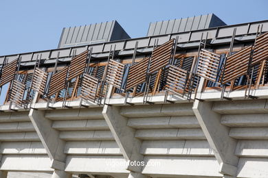 Aulario (Enric Miralles / Benedetta Tagliabue) - Universidad de Vigo (1999-2003) (Premio FAD 2004).