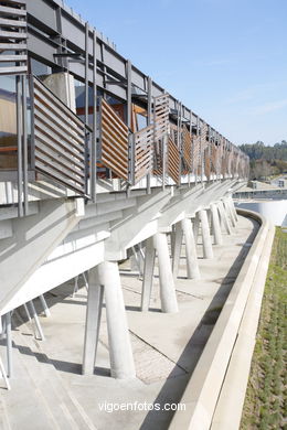 Aulario (Enric Miralles / Benedetta Tagliabue) - Universidad de Vigo (1999-2003) (Premio FAD 2004).
