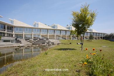 Arquitecto: Alfonso Penela - Universidad de Vigo (1989/1993) - Facultad de económicas y empresariales .