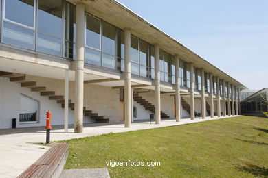 Arquitecto: Alfonso Penela - Universidad de Vigo (1989/1993) - Facultad de económicas y empresariales .