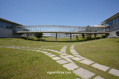 Arquitecto: Alfonso Penela - Universidad de Vigo (1989/1993) - Facultad de económicas y empresariales .
