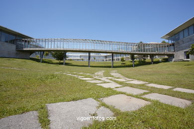 Arquitecto: Alfonso Penela - Universidad de Vigo (1989/1993) - Facultad de económicas y empresariales .