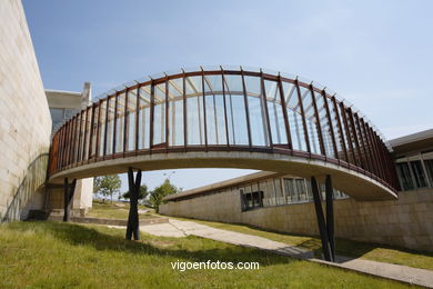 Architect: Alfonso Penela - University of Vigo (1999/2003) - Ciencias Jurídicas y Trabajo.