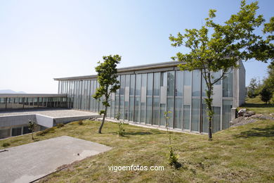 Architect: Alfonso Penela - University of Vigo (1999/2003) - Ciencias Jurídicas y Trabajo.