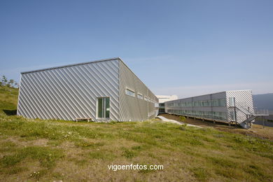 Architects: Cesar Portela - University of Vigo (1999/2003) - Ciencias Jurídicas y Trabajo.