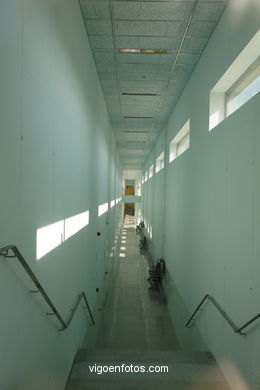 Architects: Cesar Portela - University of Vigo (1999/2003) - Ciencias Jurídicas y Trabajo.