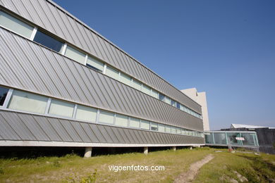 Arquitectos: Cesar Portela - Universidad de Vigo (1999/2003) - Ciencias Jurídicas y Trabajo.
