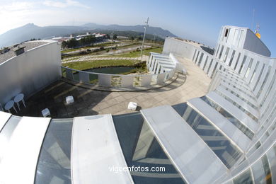 Architect: Alfonso Penela - Student residence - University of Vigo (2000/2002) (Seleccionado. Premios FAD de Arquitectura 2002. Barcelona.).