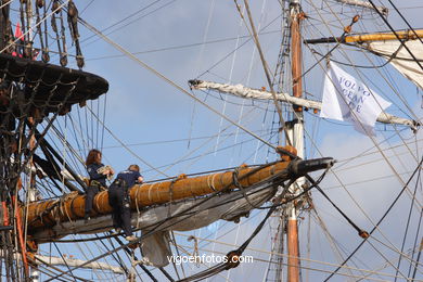 Pirate Ship - Galleon Goteborg
(Sailboats and rowboats)
. 