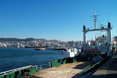 Barcos en el puerto de Vigo. 