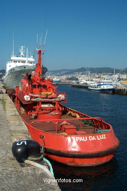 Barcos en el puerto de Vigo. 