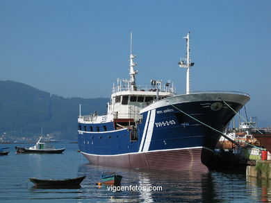 Barcos. Barcos mercantes y de guerra. 
