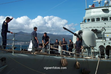 Barcos de guerra. Barcos mercantes y de guerra. 