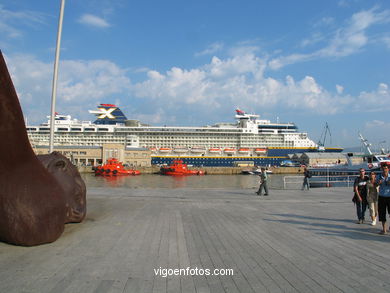 Constellation. Transatl�nticos - Cruceros. 