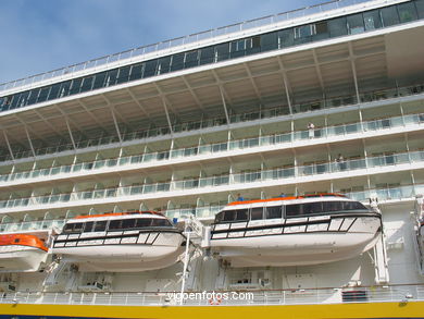Constellation
(Ocean liner ships)
. 