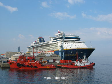 Constellation. Transatl�nticos - Cruceros. 