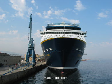 Constellation. Transatl�nticos - Cruceros. 