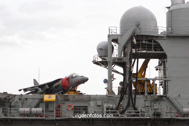 Portaaviones Príncipe de Asturias. Barcos mercantes y de guerra.