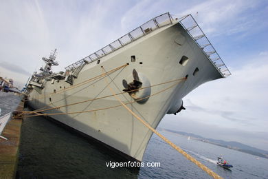 Portaaviones Príncipe de Asturias. Barcos mercantes y de guerra.
