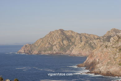 Acantilados de las Islas C�es (Vigo). 
