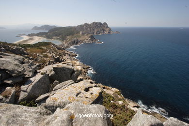 Acantilados de las Islas Cíes (Vigo).