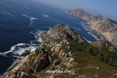 Acantilados de las Islas C�es (Vigo). 