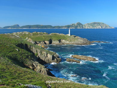 Vistas de las Islas C�es desde el mar. 