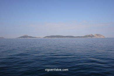 Vistas de las Islas Cíes desde el mar.