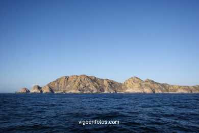 Vistas de las Islas Cíes desde el mar.