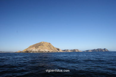 The cies from the sea
(Landscapes of the islands)
. 